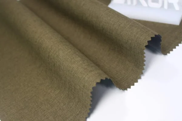 Tissu en mélange de polyester